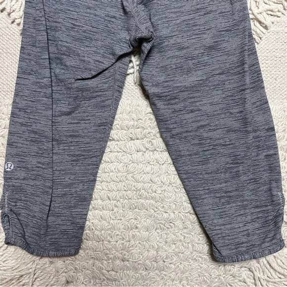 LULULEMON gray Wee Are From Space Dhanurasana crop leggings 6 - Picture 9 of 9
